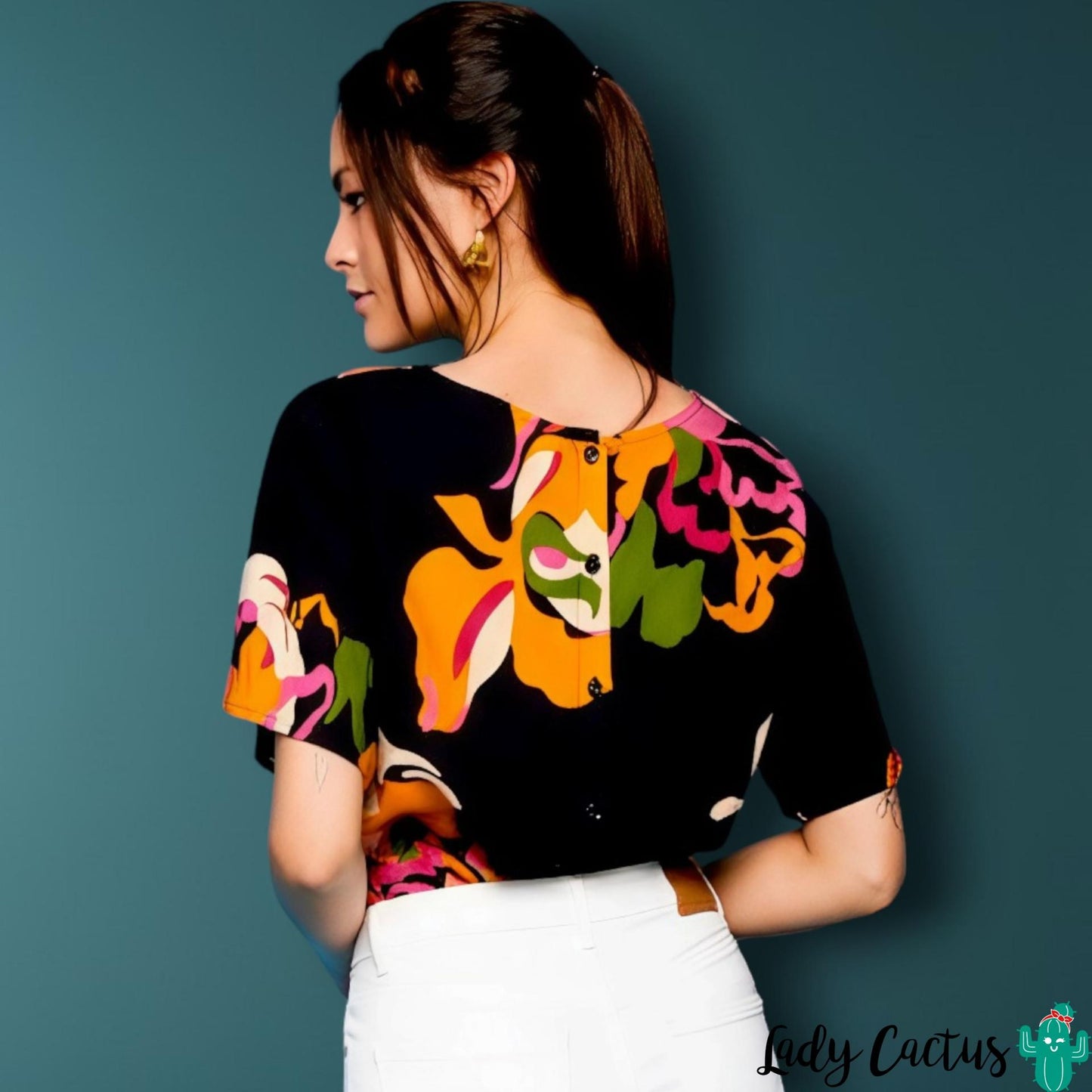 Blusa Gandía con espalda abotonada de Smile para detalle original femenino