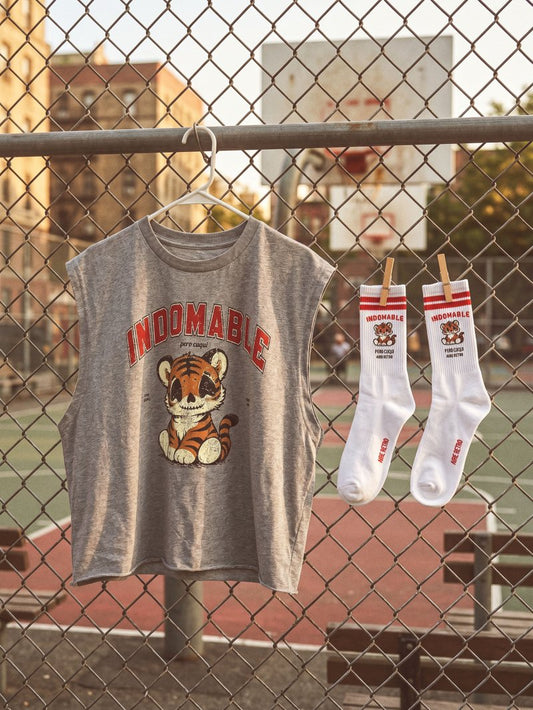 Camiseta "Indomable gris de Aire Retro