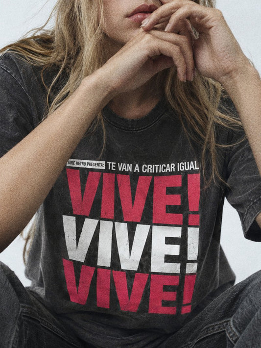 Camiseta "Vive" fade out de Aire Retro