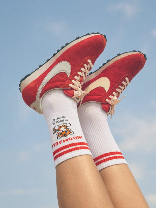 Detalle del diseño exclusivo en los calcetines Aire Retro.