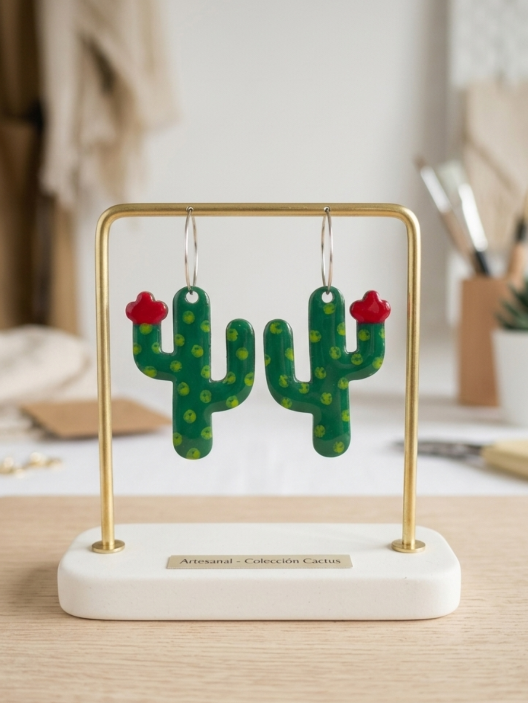 Pendientes artesanales fabricados en España por Lady Cactus.
