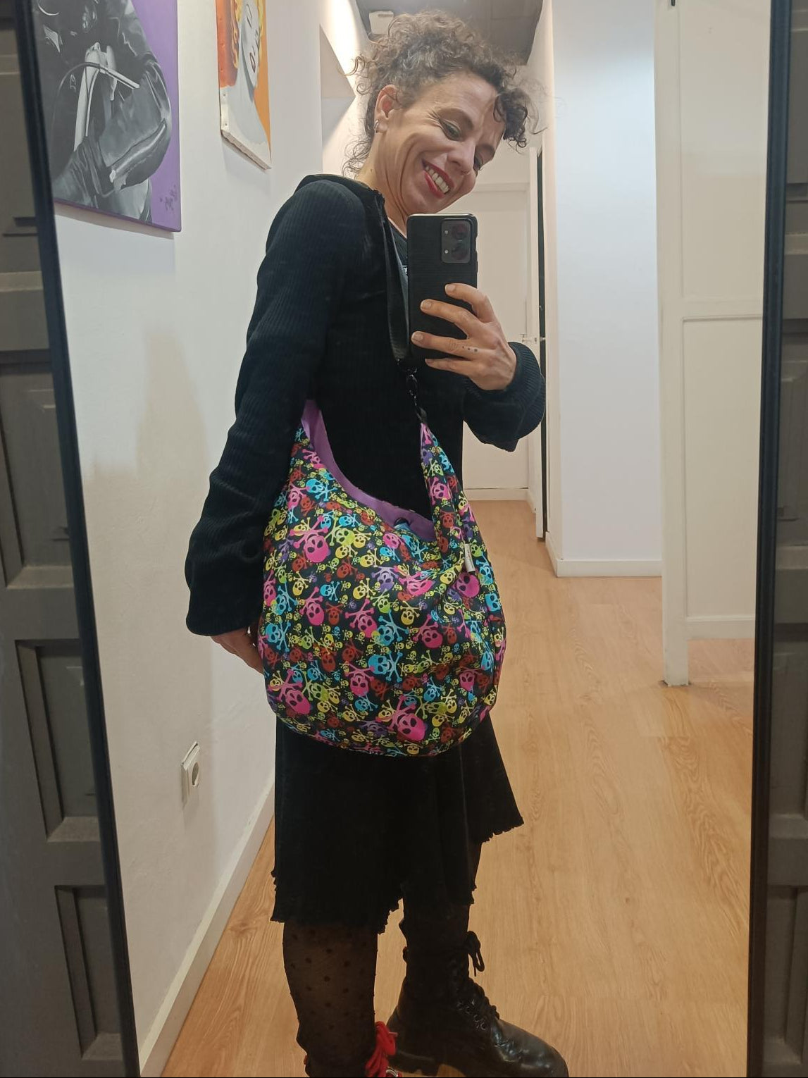 Accesorio de moda alternativa bolso bandolera calaveras