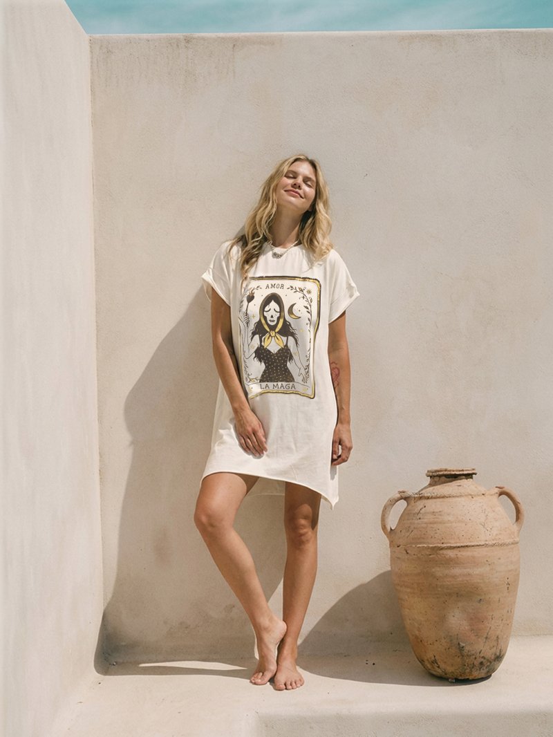 Look veraniego con vestido de Aire Retro en Sevilla