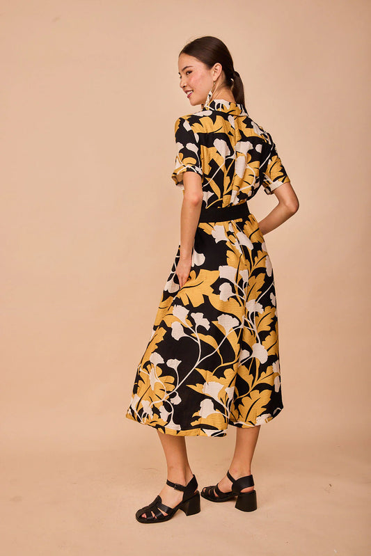 Mono Biarritz Flor Negro de Smile Vestidor