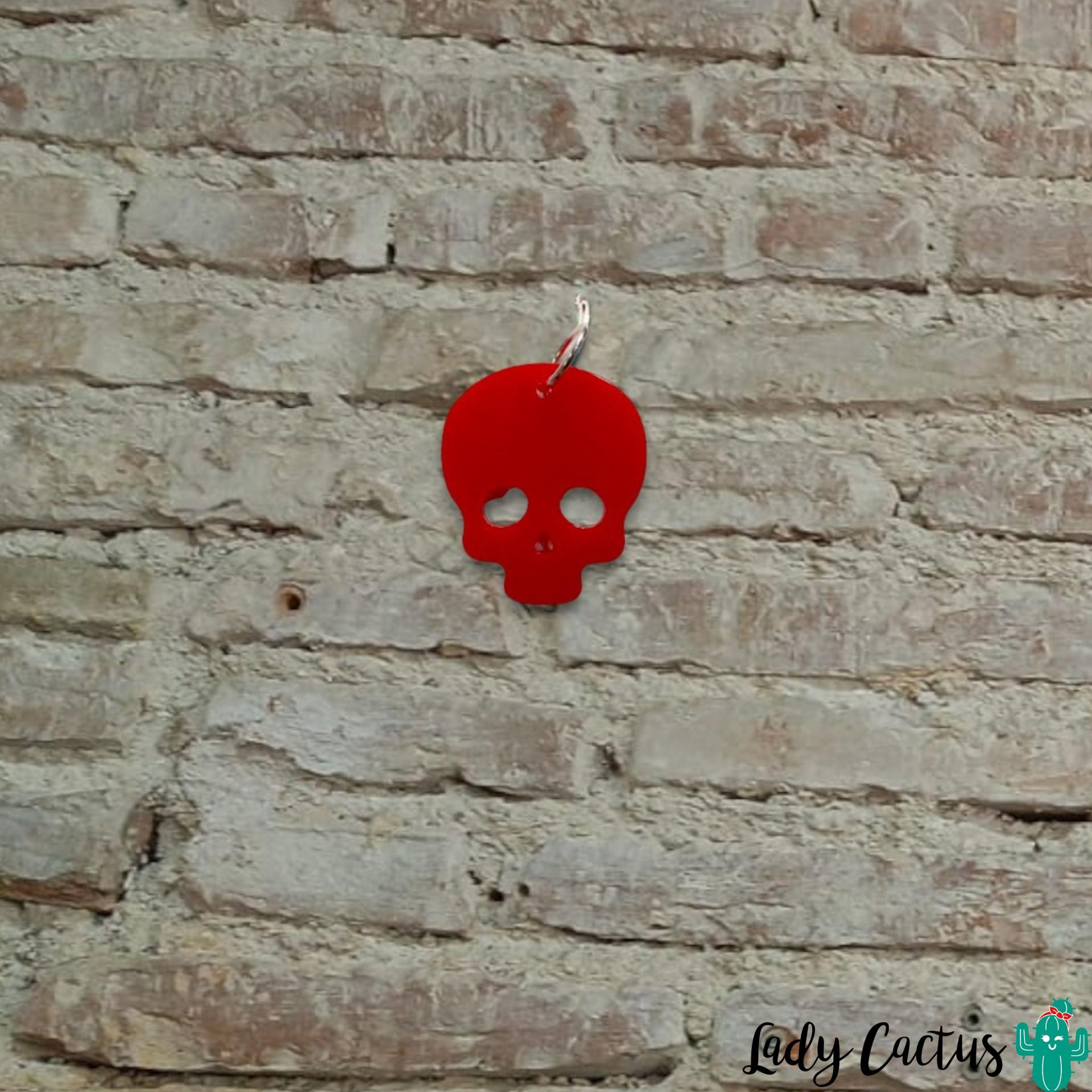 Accesorio de moda rockera y atrevida para mujer en rojo