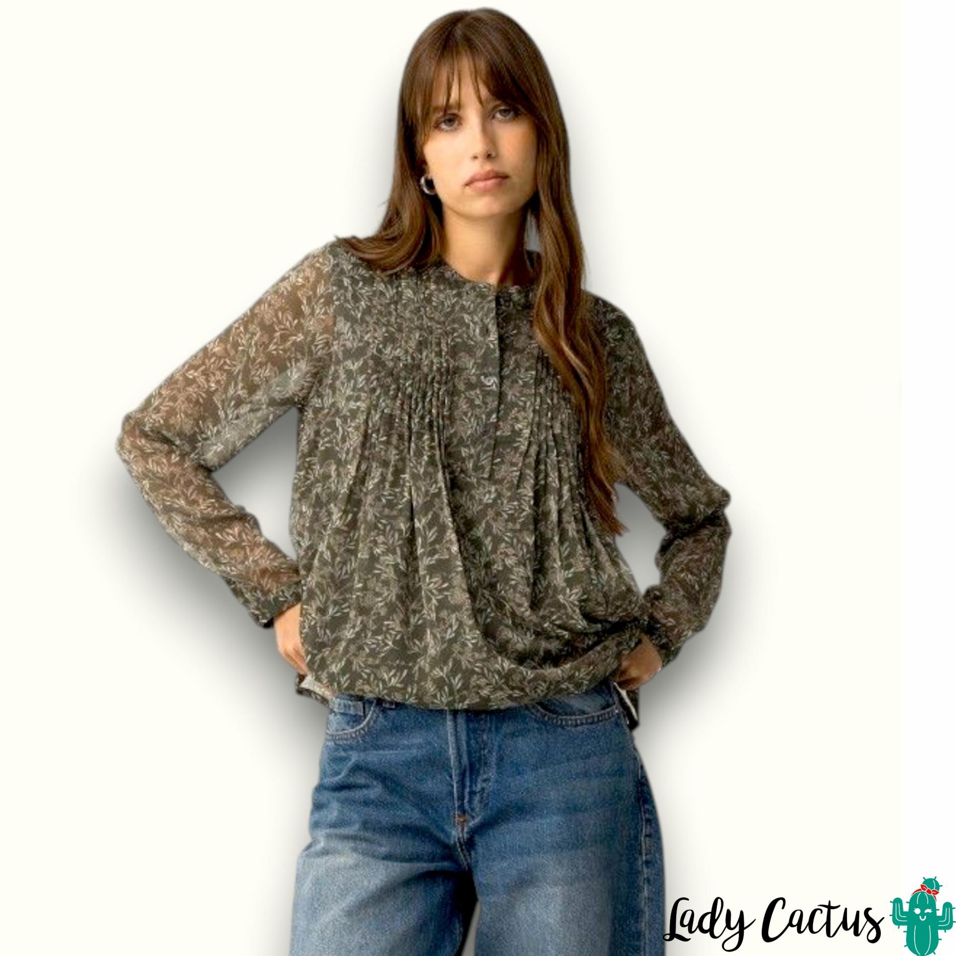 Blusa con estampado hojas para toque natural sofisticado