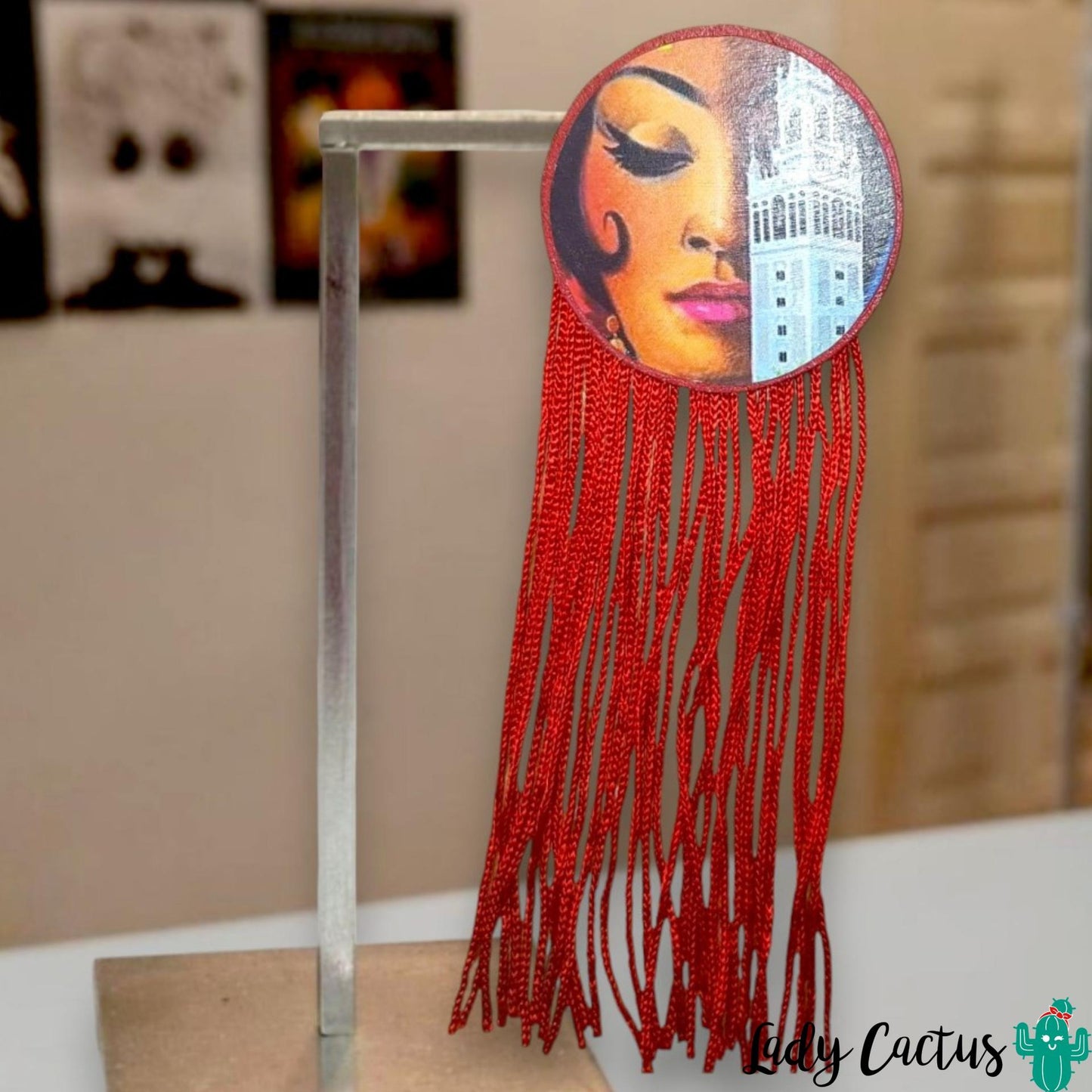 Broche La Giralda Redondo Flecos Rojos Soy Colorearte