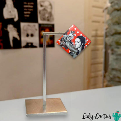 Broche Lola Flores Cuadrado Lunares Blancos Soy Colorearte