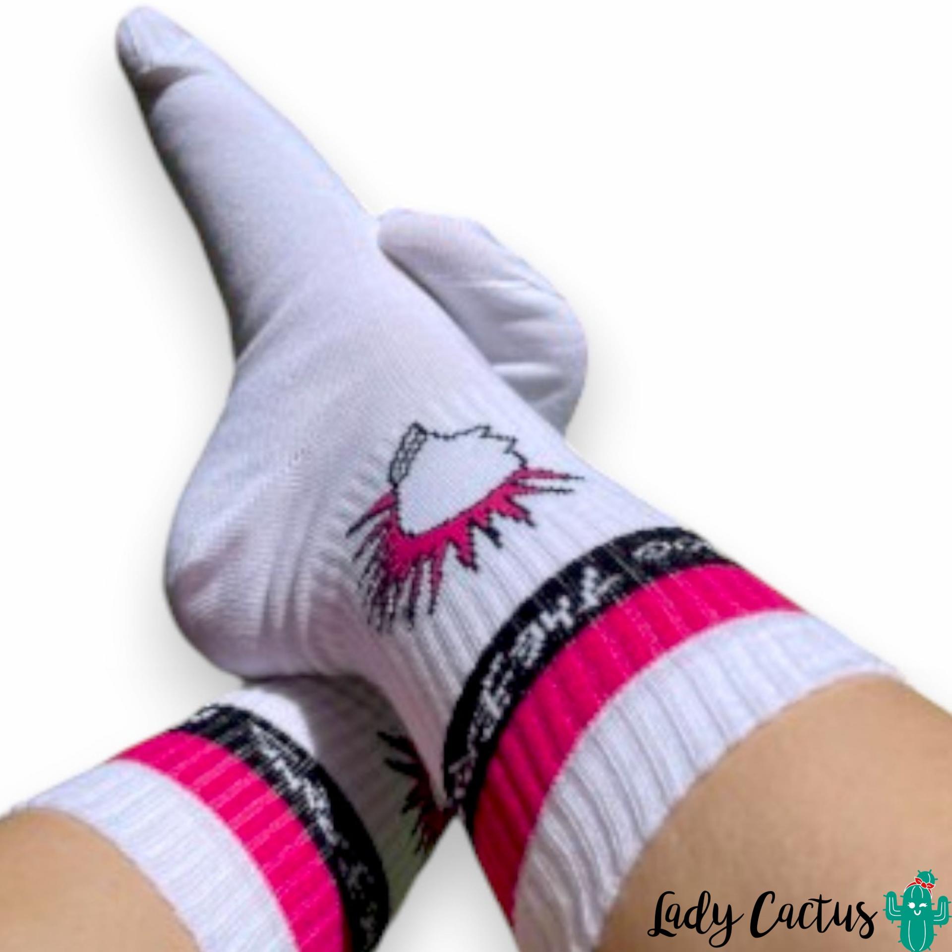 Calcetines Punk blanco con motivos punk de Noc the Brand para toque rebelde colorido