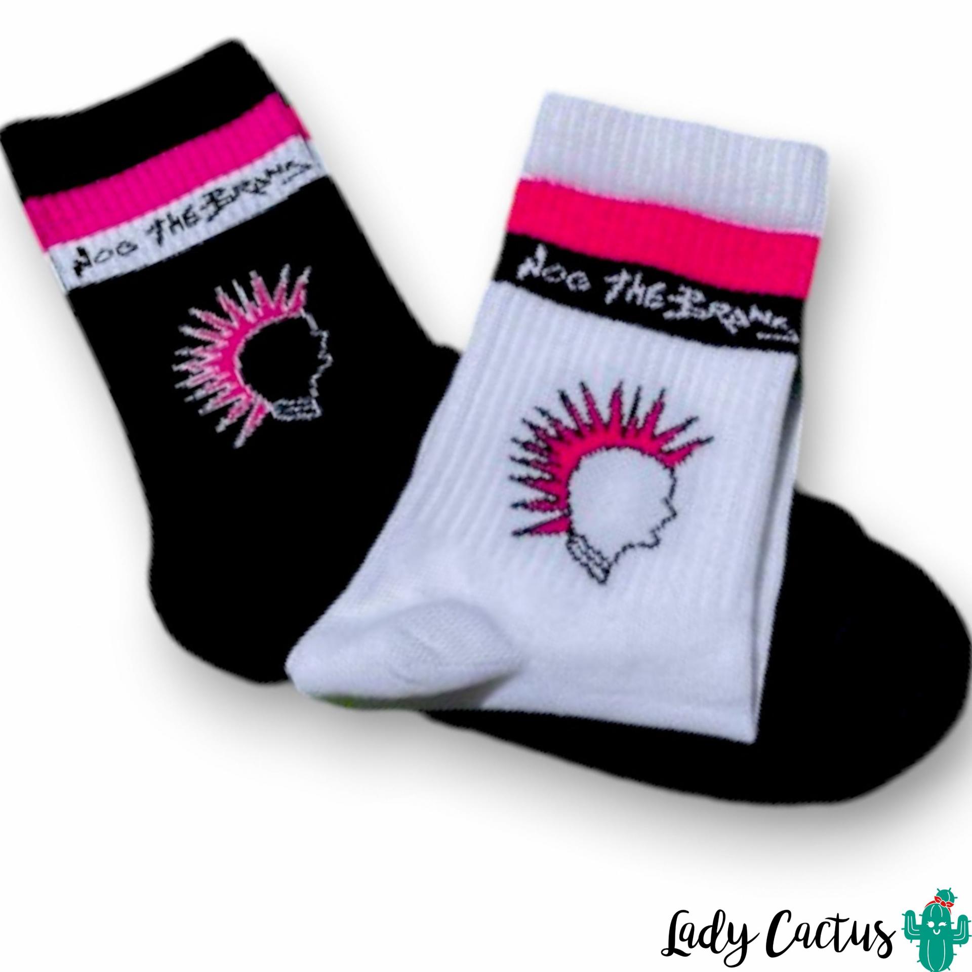 Calcetines Punk blanco con líneas fucsia de Noc the Brand para comodidad dinámica
