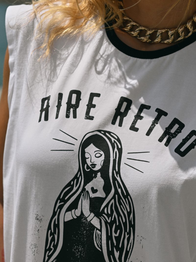 Camiseta "Guadalupe" blanca de Aire Retro