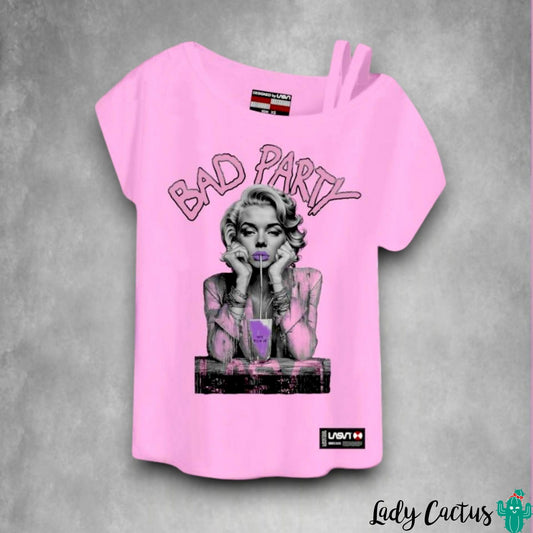 Camiseta Bad Party con estampado "Bad Party" vibrante para toque premium artesanal