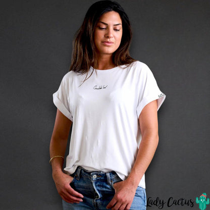 Camiseta Básica Blanca Actitud + con estilo refinado y sofisticado de Anabel Lee