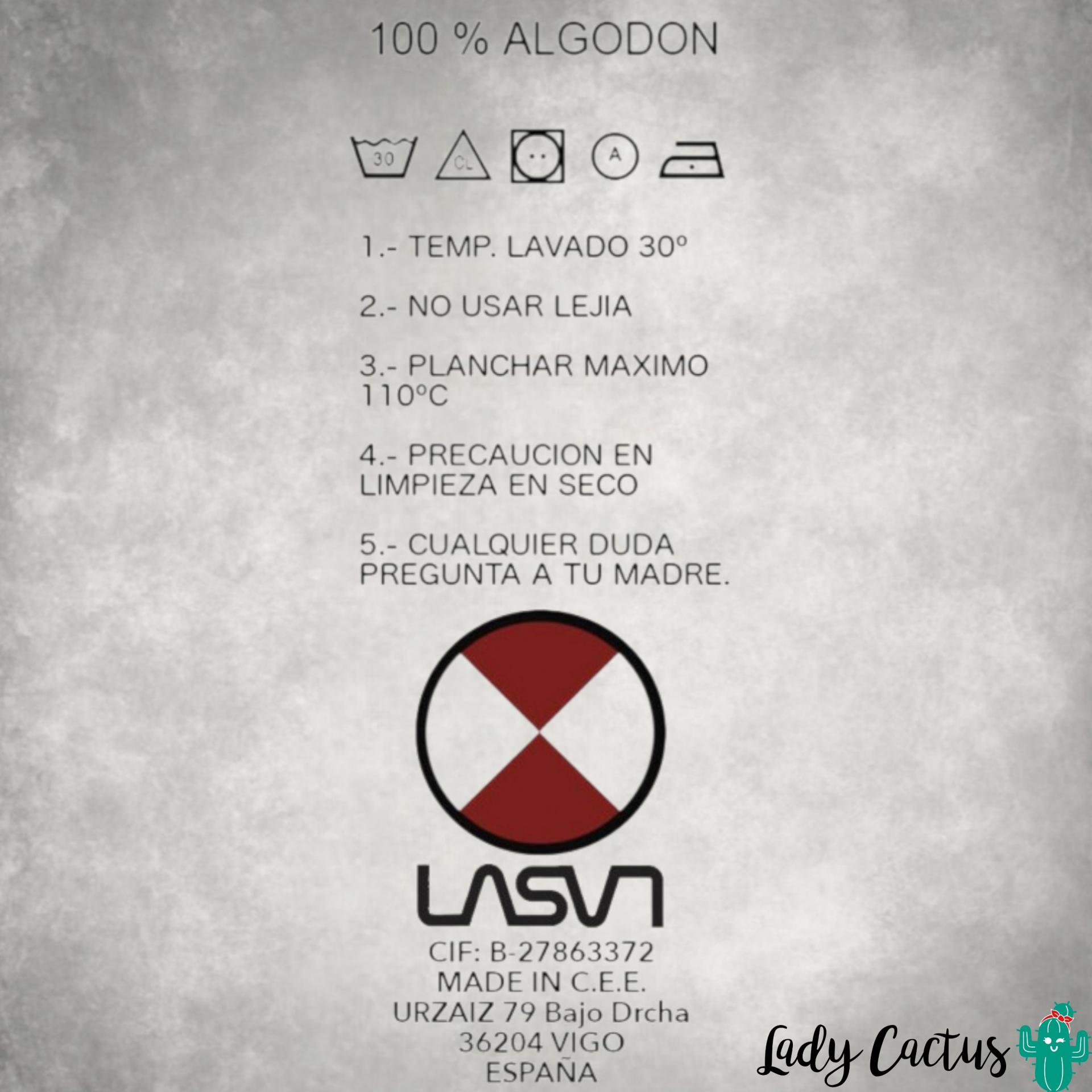 Camiseta Be Water para looks urbanos auténticos y distinguidos