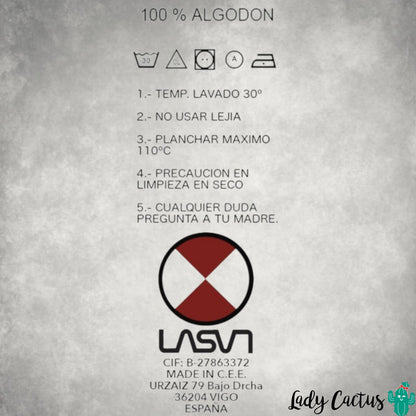 Camiseta Be Water para looks urbanos auténticos y distinguidos