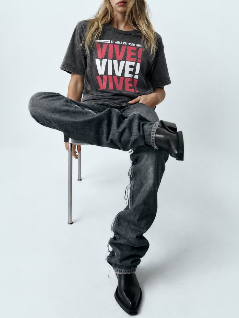 Camiseta "Vive" fade out de Aire Retro