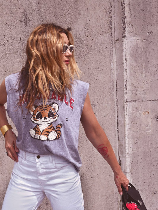 Camiseta Indomable de Aire Retro gris sin mangas