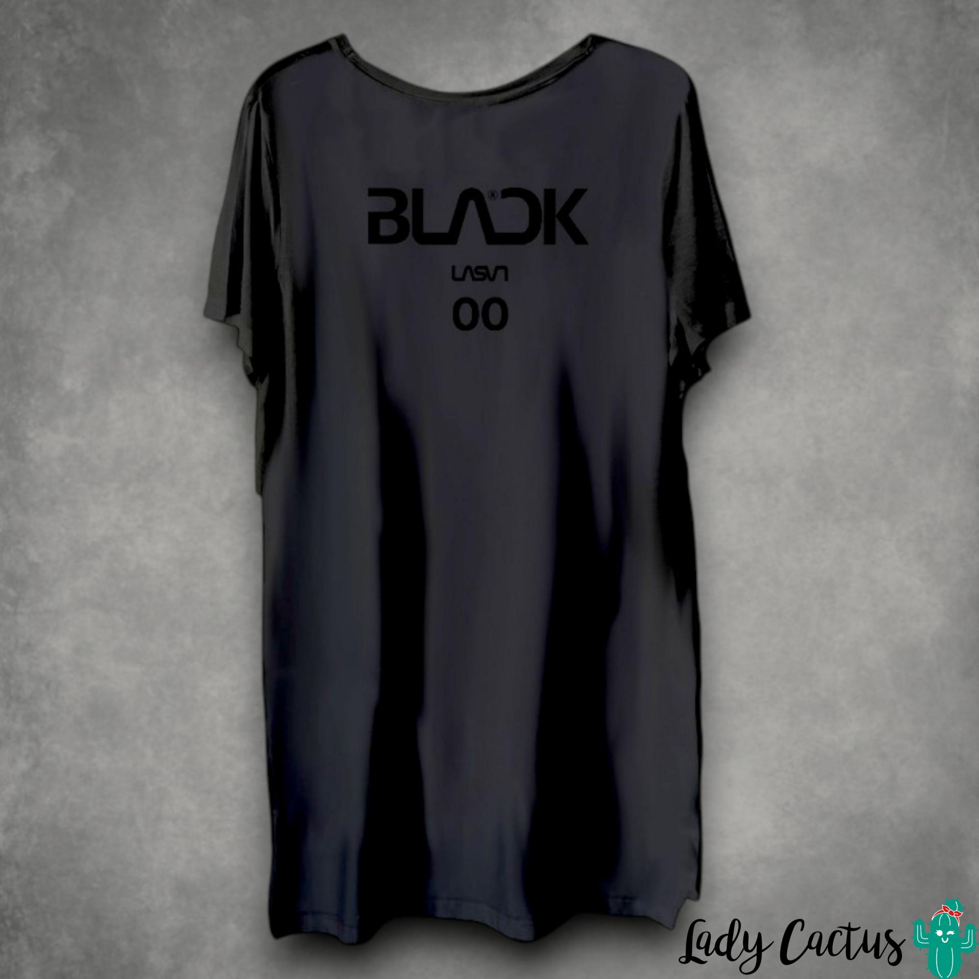 Camiseta larga Barbie en edición limitada numerada de Lasal para autenticidad coleccionable