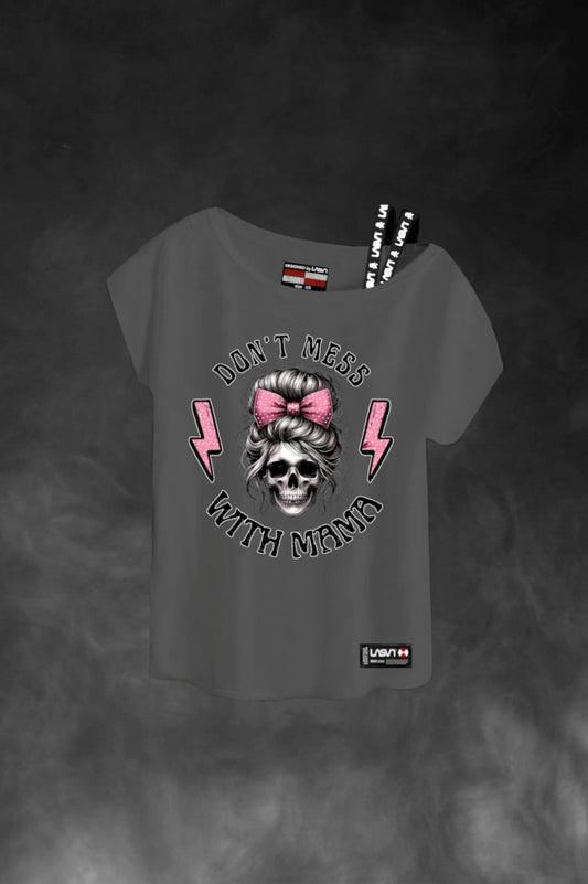 Camiseta MAMA de LASAL gris con calavera y rayos rosas