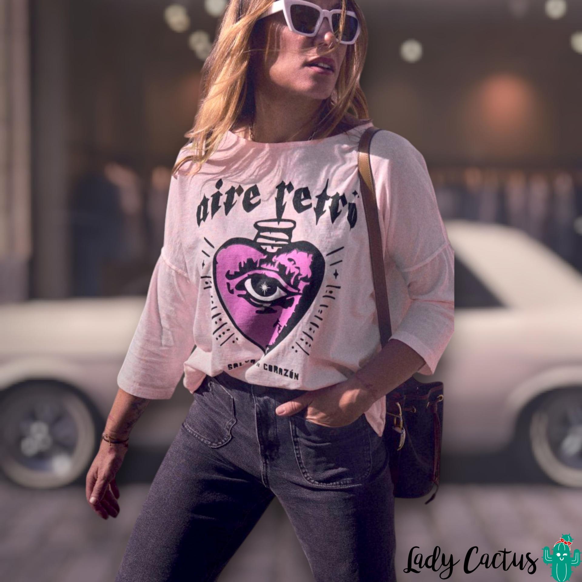 Camiseta Salvaje en oversize de Aire Retro para comodidad rebelde