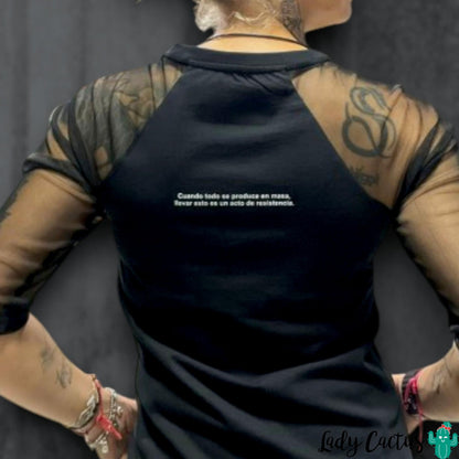 Camiseta School negra de Lasal con parche bordado y exclusividad numerada