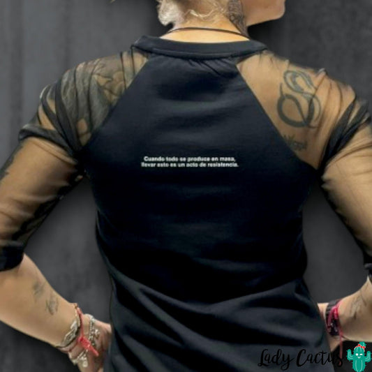 Camiseta School negra de Lasal con parche bordado y exclusividad numerada