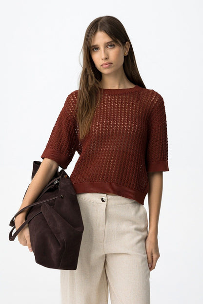 Camiseta marrón chocolate calada tipo crochet de Tiffosi.