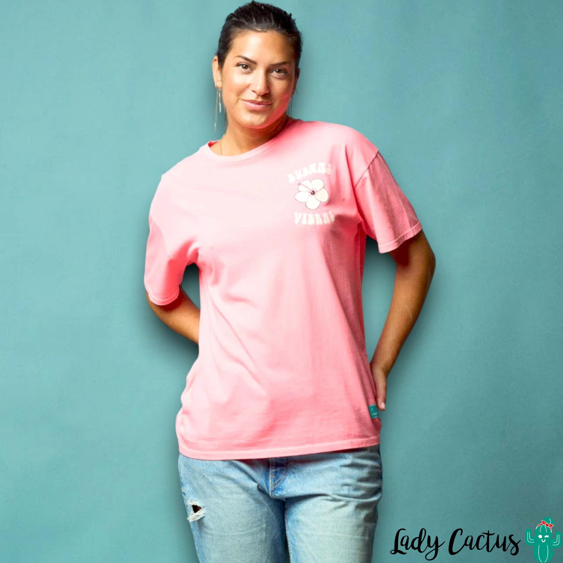 Camiseta Surf Rosa de Anabel Lee en Lady Cactus con mensajes vibrantes y tinte único