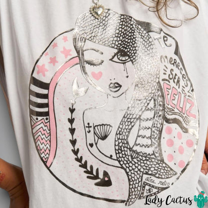 Camiseta Te Mereces Ser Feliz con estilo motivacional y rebelde de Aire Retro