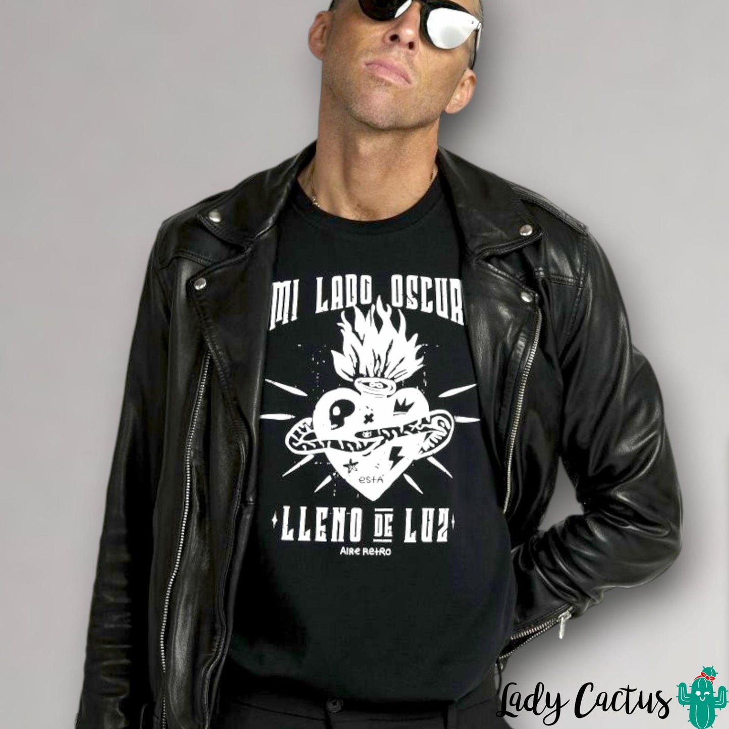 Camiseta Unisex Mi Lado Oscuro en moda urbana con alma Aire Retro en Lady Cactus