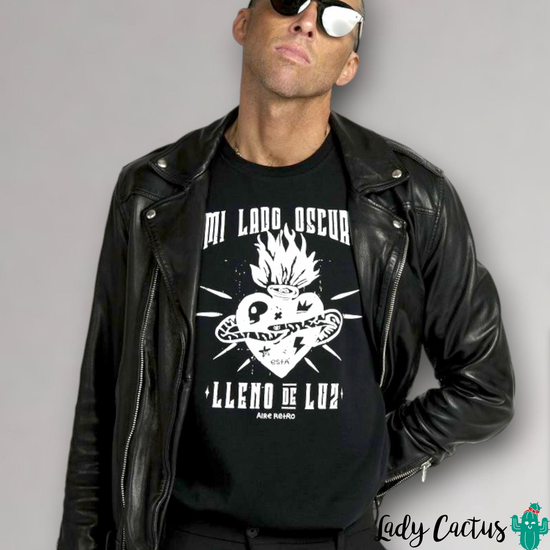 Camiseta Unisex Mi Lado Oscuro en moda urbana con alma Aire Retro en Lady Cactus