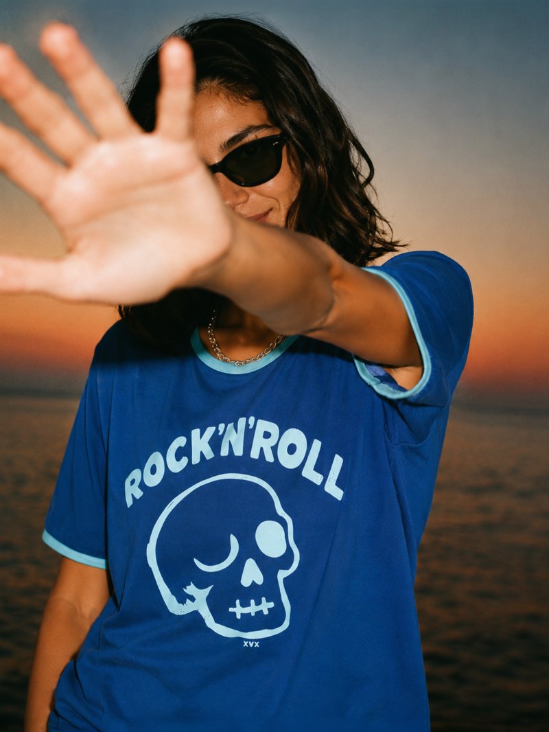 Camiseta "Rock and Roll" de Aire Retro