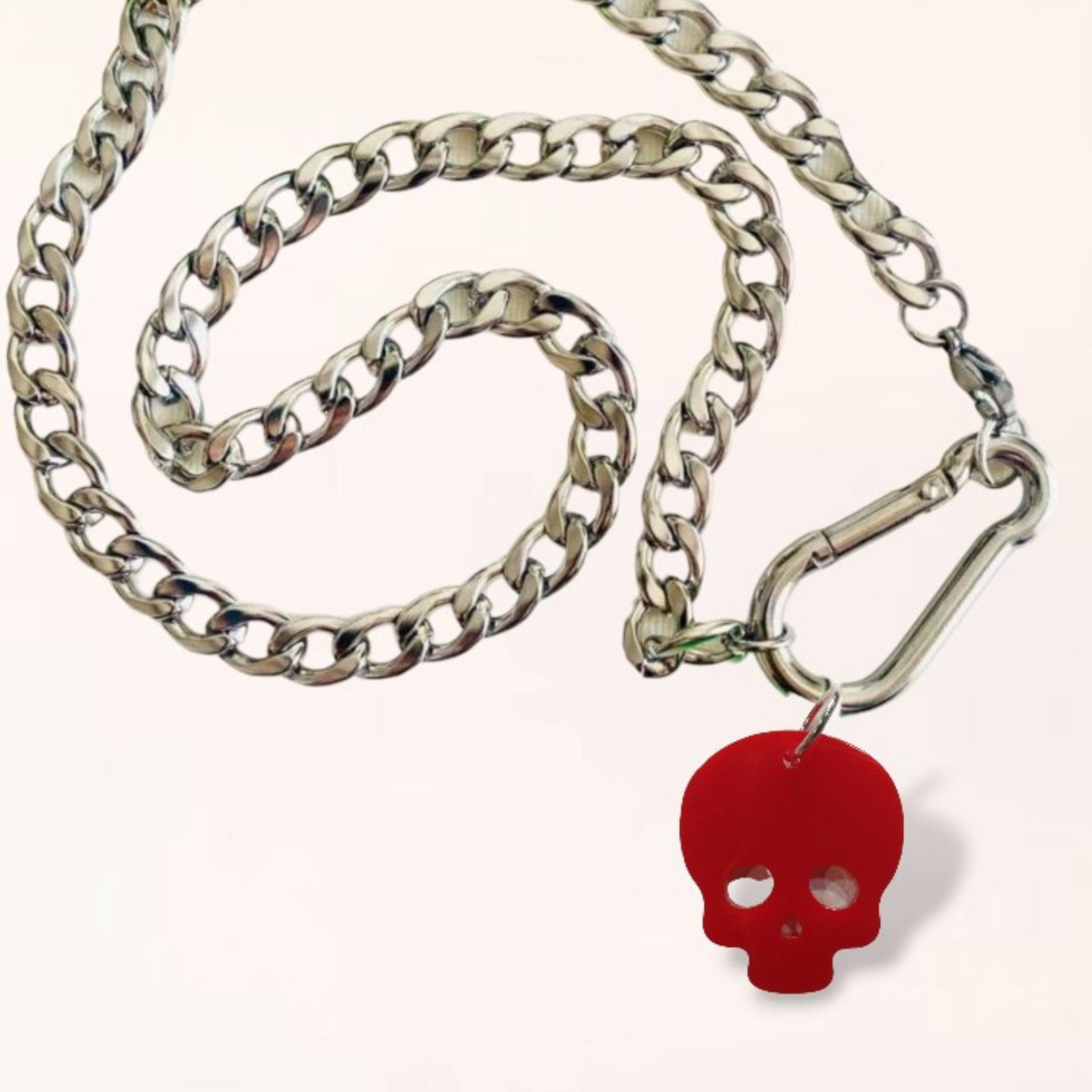Charm de resina de 4 cm con diseño moderno de calavera roja