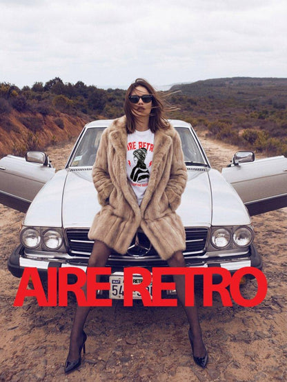 Camiseta de corte moderno más corta de cintura de Aire Retro