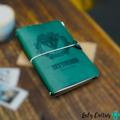 Cuaderno de viaje oficial de Harry Potter casa Slytherin en Lady Cactus