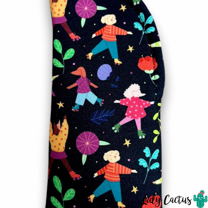 Detalle del tejido premium de 3 capas de la funda de gafas perros