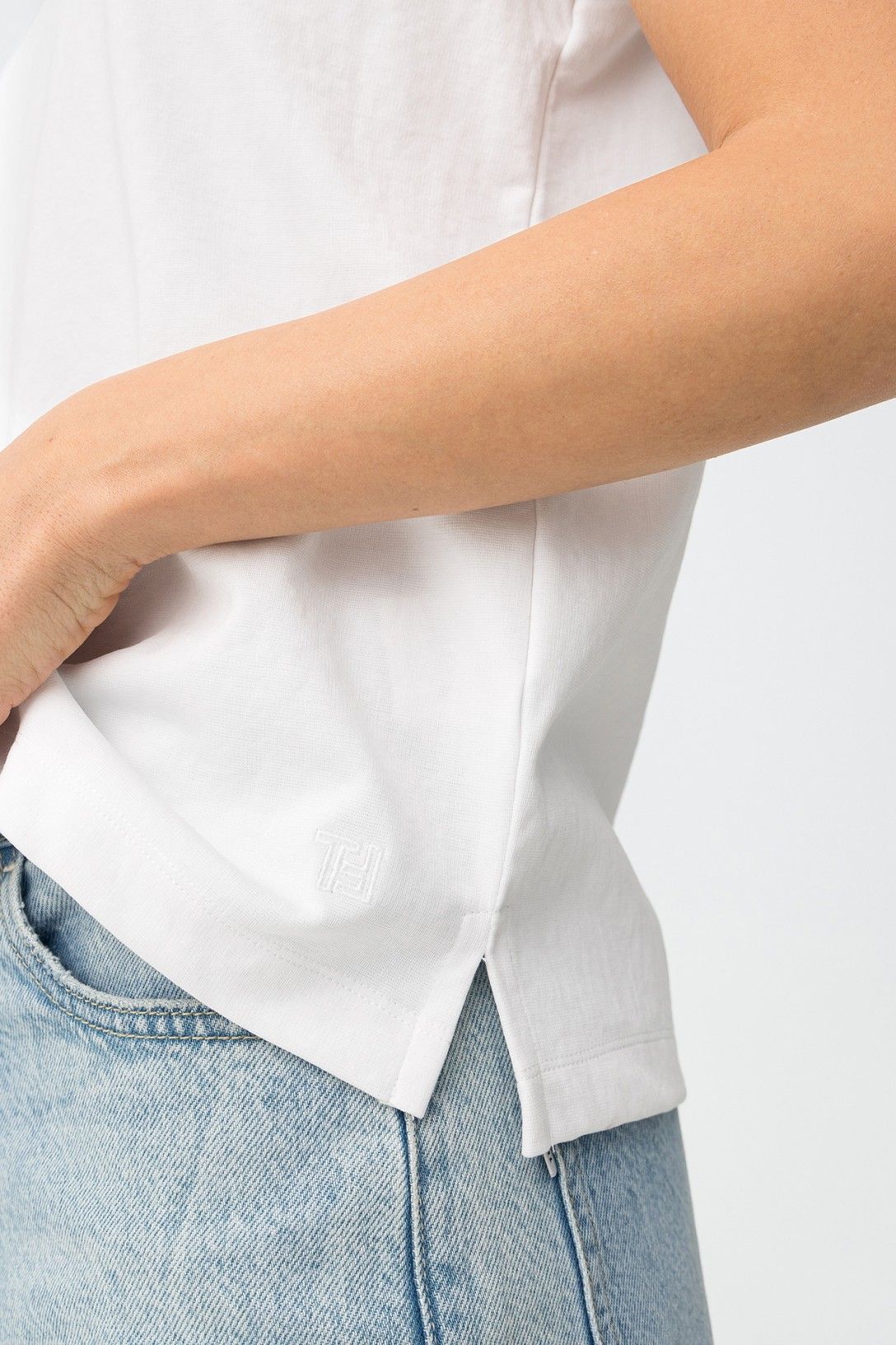 Detalle del tejido mezcla de algodón y poliéster blanco