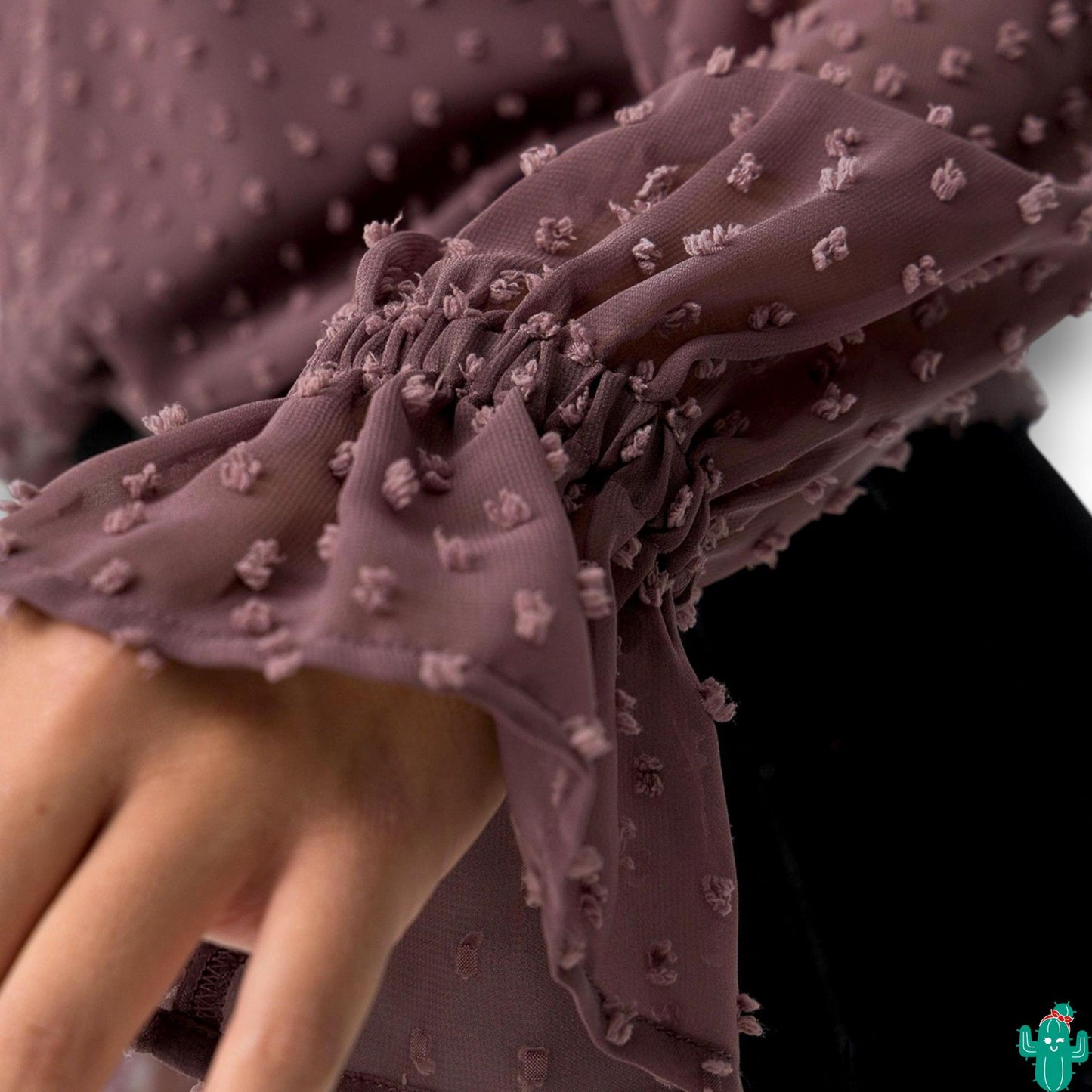 Blusa Laurinda de Tiffosi en plumeti hierro