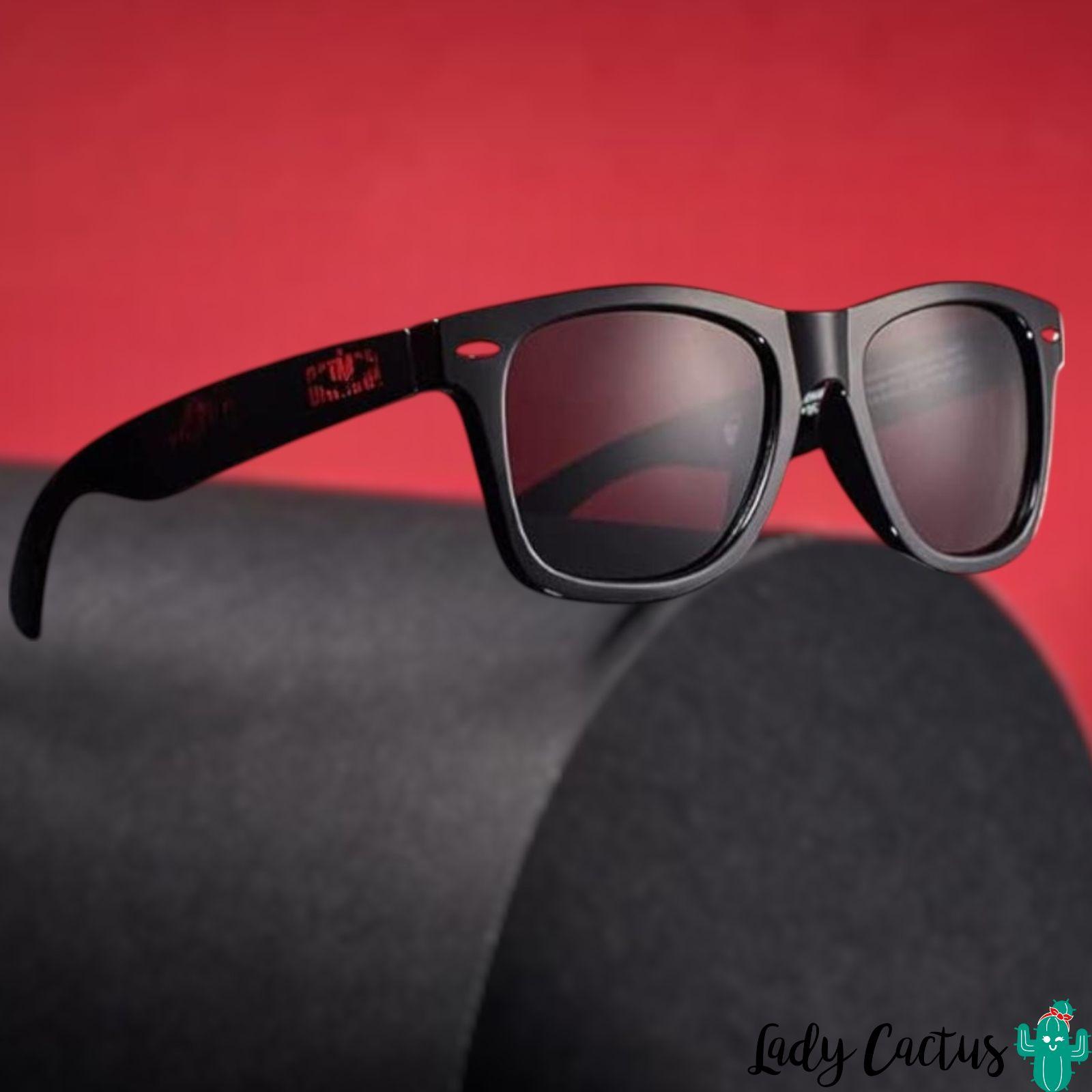 Gafas de sol negras de Batman con diseño retro de Numskull en Lady Cactus