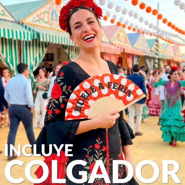 Accesorio flamenco con mensaje Huele a Feria y colgador elástico.
