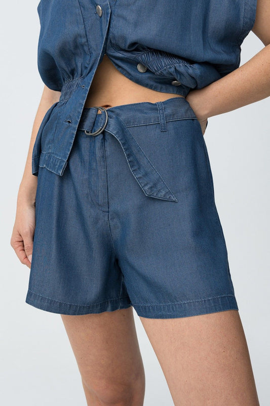 Shorts de color azul oscuro modelo Frances de Tiffosi.