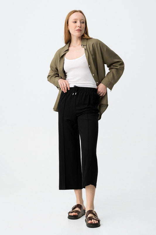 Pantalón negro de corte amplio modelo Lilo de Tiffosi