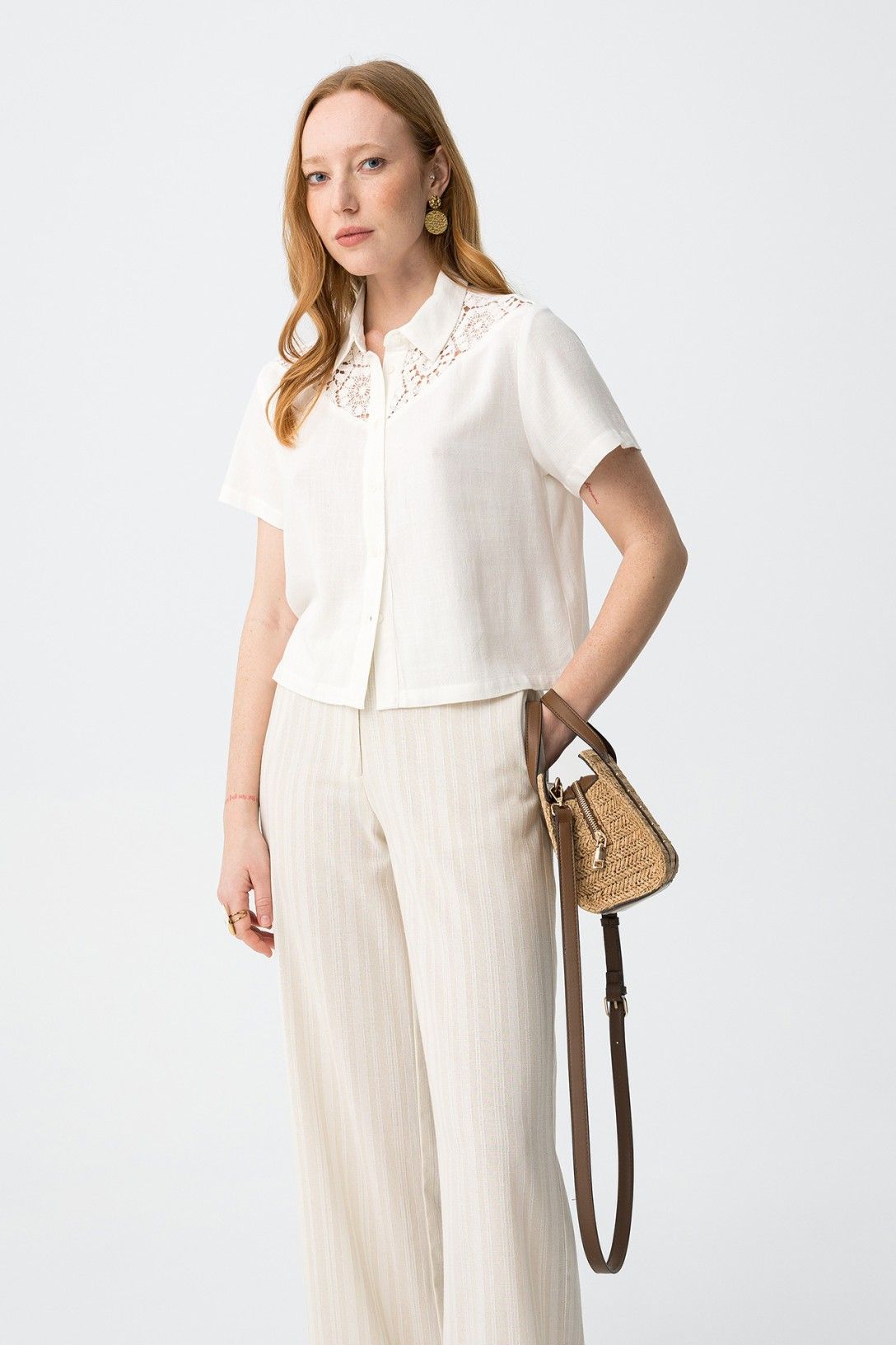 Pantalón ancho beige con rayas sutiles modelo Prevence de Tiffosi