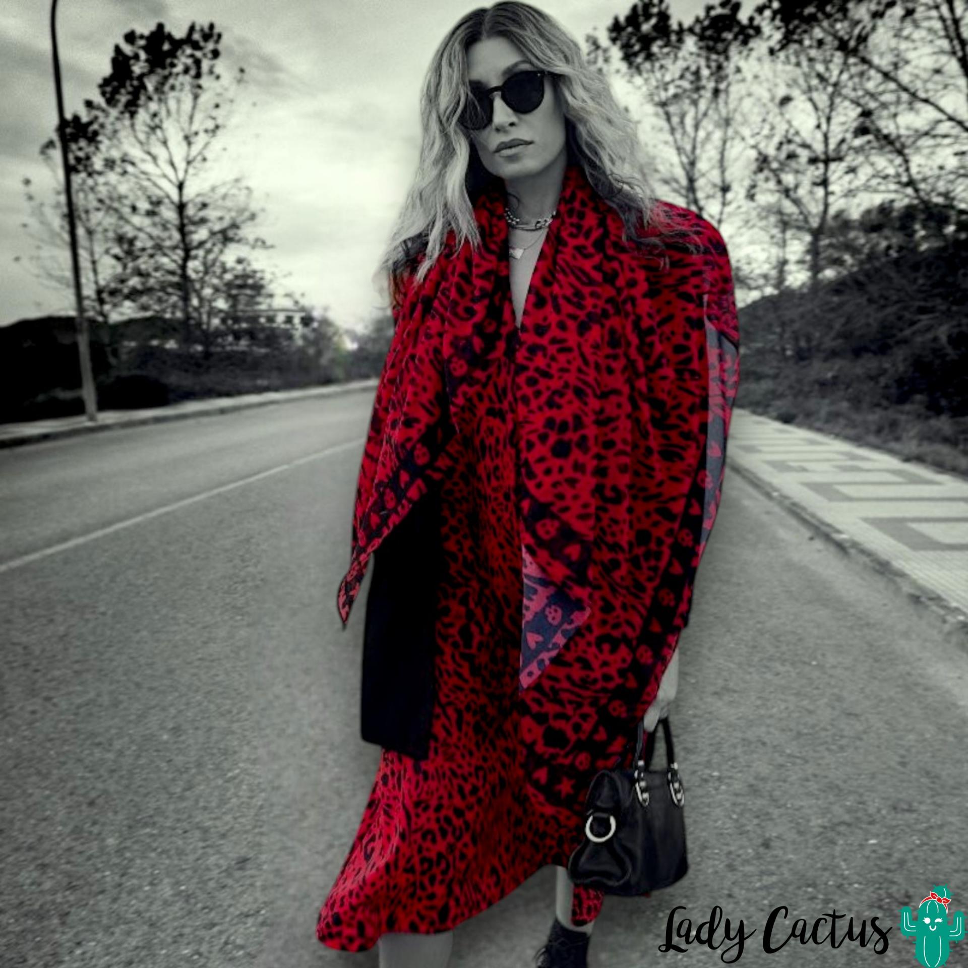 Pañuelo Grande Animal Print como novedad exclusiva de Aire Retro en Lady Cactus