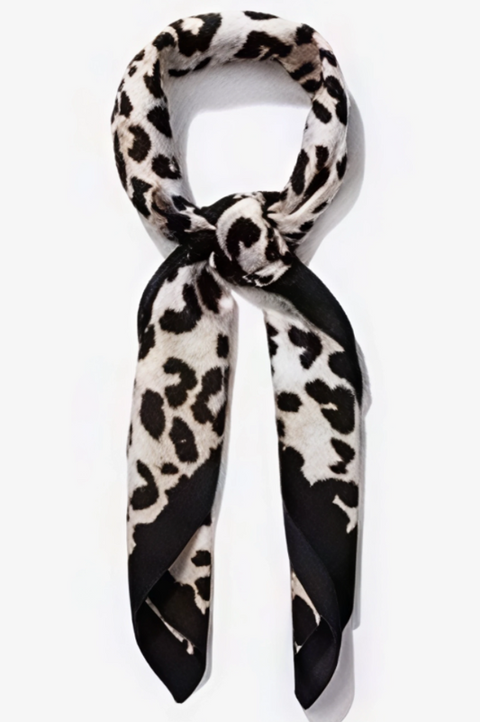 Pañuelo cuadrado con estampado de leopardo de Tiffosi