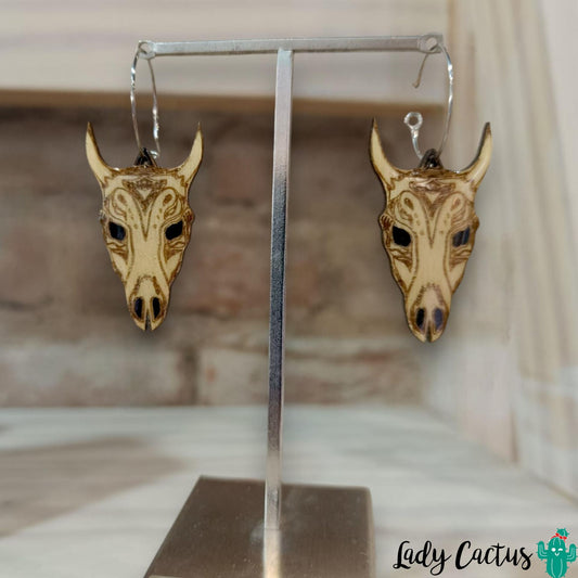 Pendientes de madera Caw Skull hechos a mano en Lady Cactus