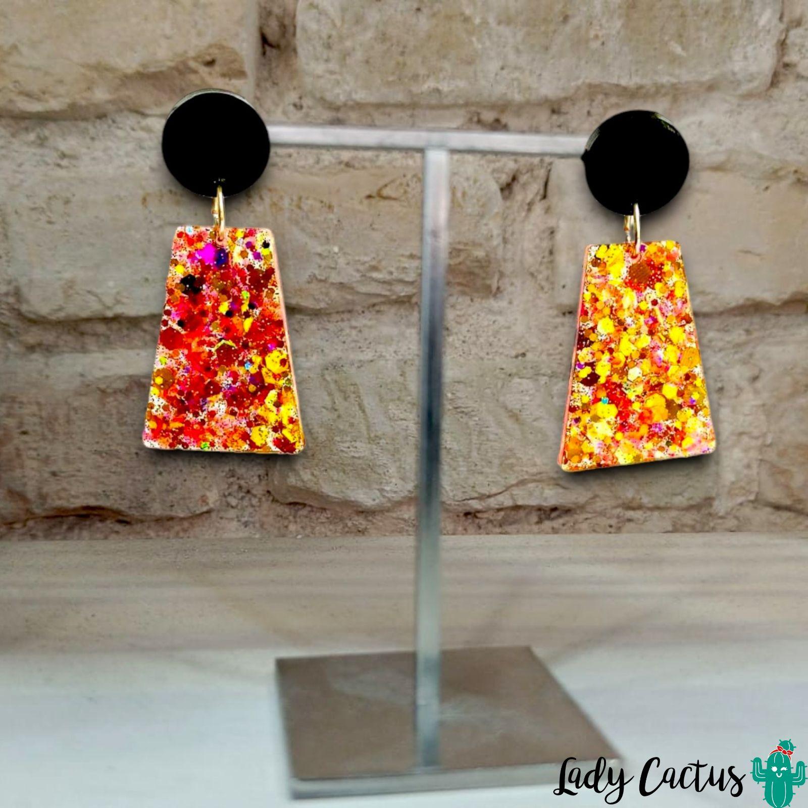 Pendientes de resina Itzá en color naranja con brillo de Lady Cactus