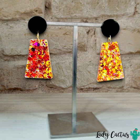 Pendientes de resina Itzá en color naranja con brillo de Lady Cactus