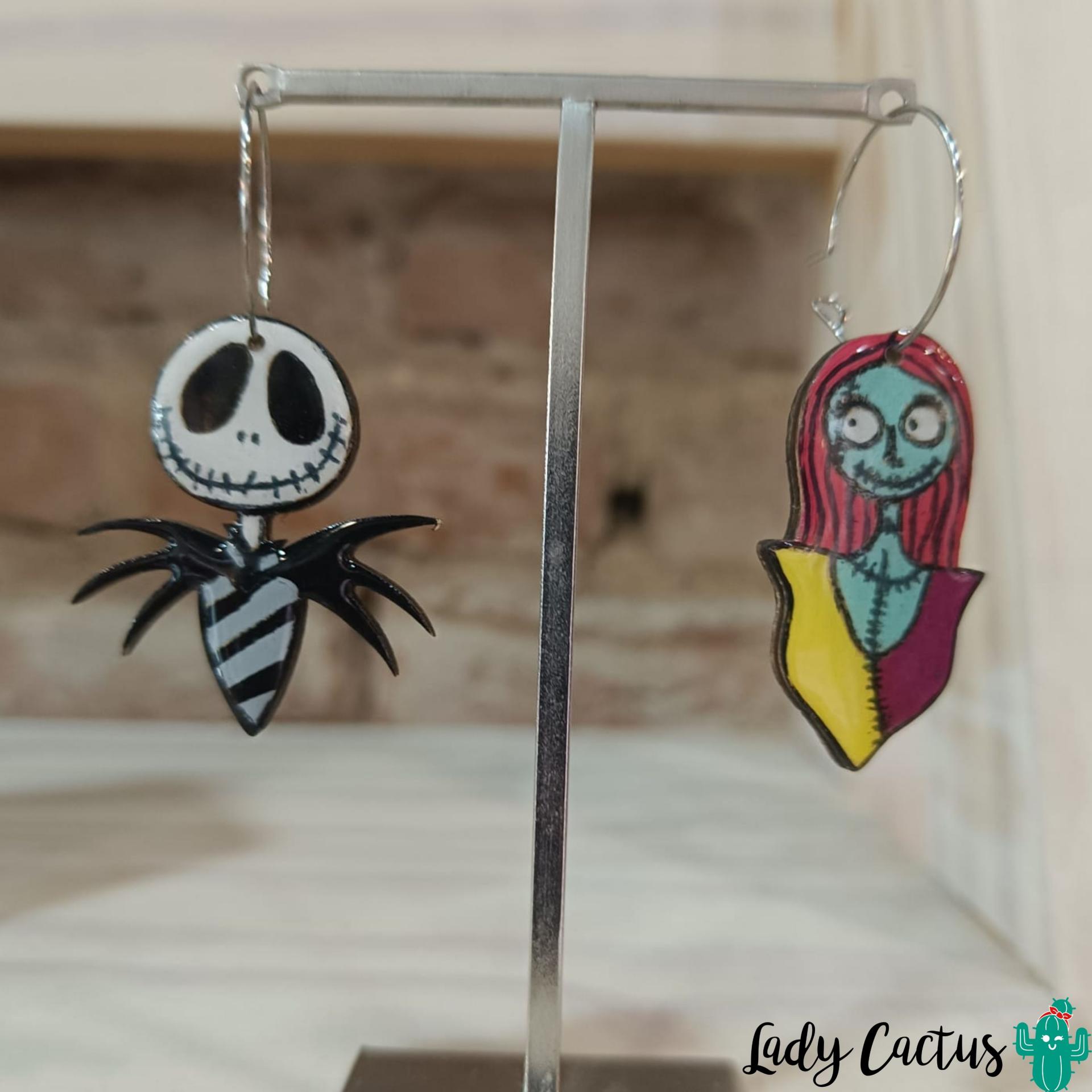 Pendientes de madera esmaltada de Jack y Sally de Lady Cactus