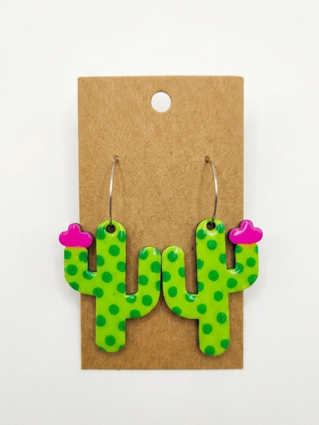 Pendientes de 4 cm con diseño de cactus por ambas caras.